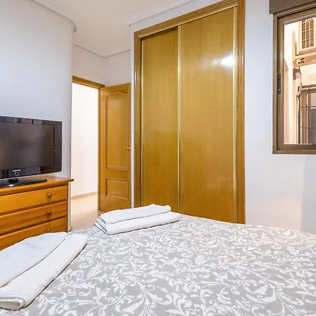 Διαμέρισμα 2 Bedroom Lovely In