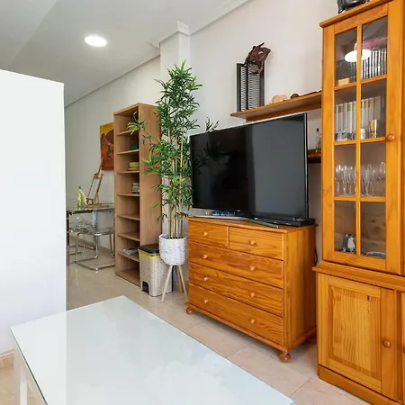 Апартаменти 2 Bedroom Gorgeous In Торрев'єха